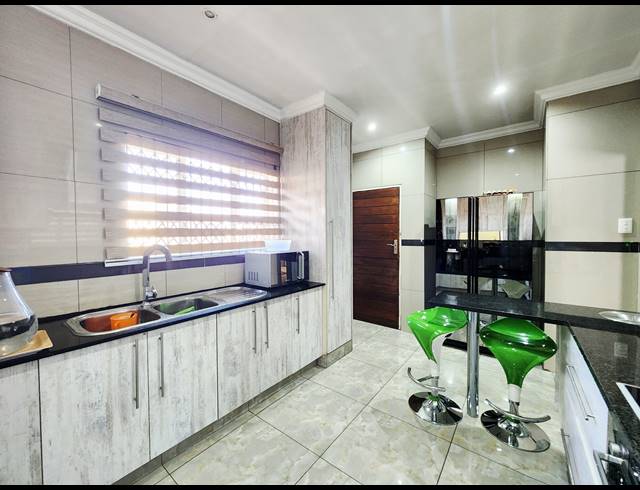3 BEDROOM HOUSE FOR SALE IN MEYERTON PARK